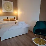 Irema Urban Pallady - Free Parking Апартаменти